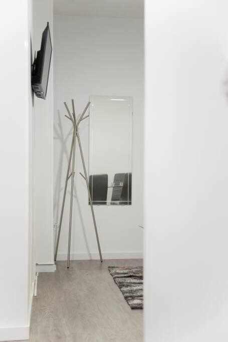 Comodo Y Agradable Estudio En Madrid Centro A2 외부 사진