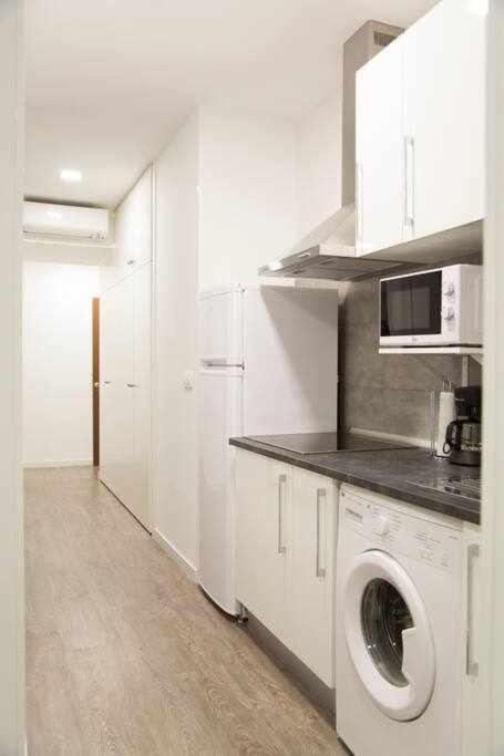 Comodo Y Agradable Estudio En Madrid Centro A2 외부 사진