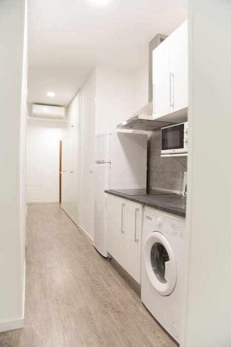 Comodo Y Agradable Estudio En Madrid Centro A2 외부 사진